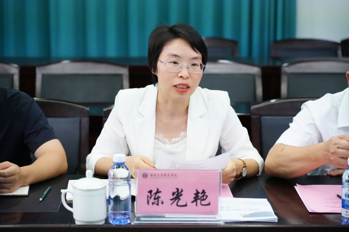 陳光艷 文昌市營商環境建設局常務副局長.JPG